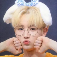 Hyuk (bạn thân 2 của Hanbin)