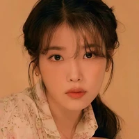 IU ( Lúc 21t )