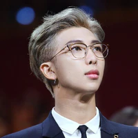 Kim Namjoon 30T /Anh 2 Jennie/