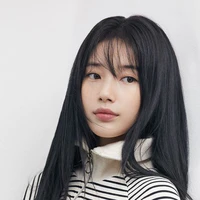Bae Suzy 30T /Em Gái Irene/