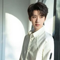 HẠ TUẤN LÂM