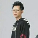 Thẩm Triết_Grunt