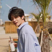 Kim Yoo Shin - bạn nữ9