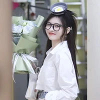 Diệp Thư Kỳ team cô