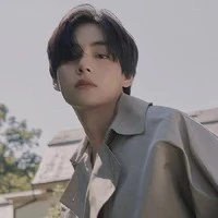 Kim Taehyung ( Anh )