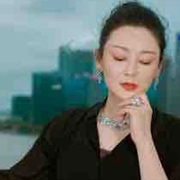 Trương Mỹ Hạnh (mẹ Hiếu) 