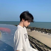 Dĩnh Liên Bạch Dương