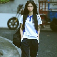 Đàm Nhã __________ cậu