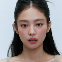 KIM JENNIE