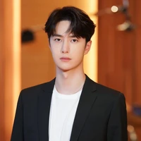 vương nhất bác [cậu]