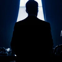 Nhân vật bí ẩn