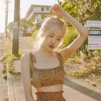 rosé(em Jennie)