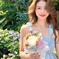 Ái Tân Uyển Như @Aqua_mini