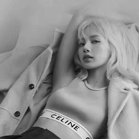 Lalisa Manoban ( cô )