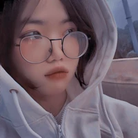 Tạ Nhã Uyển Đình_mẹ nữ9