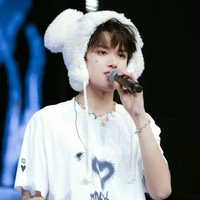 Trương Cực [ y ]