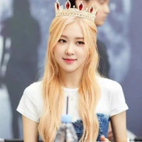 PARK CHAEYOUNG (nàng)