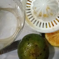 tác giả ăn cam