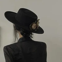 mẹ anh