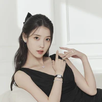 Lee JiEun - mẹ cô