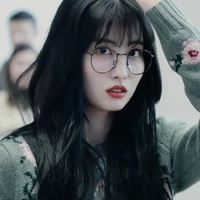 Hirai Momo