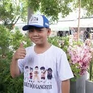 xì tin ( ko biết viết tiếng anh)