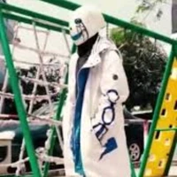 404
