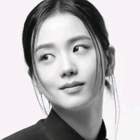 Kim Jisoo(Cô)