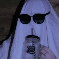 ⧼𝑀𝑎𝑦𝑖𝑢﹏𝐿ily⧽♡┆🜲╯