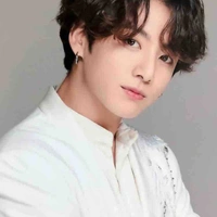 Jungkook- cậu