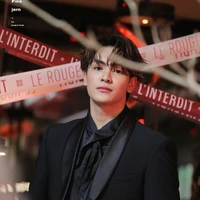 Joong Archen ( daddy của Fot)