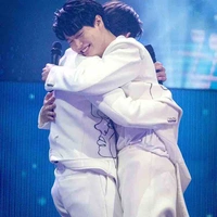 Con tg nhìu chiện