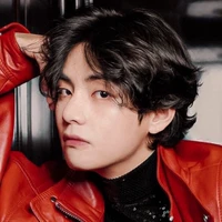 Kim Taehyung- Hắn