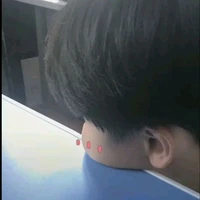 Đứa trẻ đầy vết thương (Th.Huy)