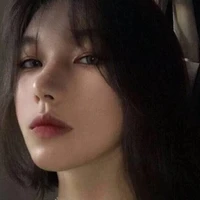 Bạch Tố Nhi_livie