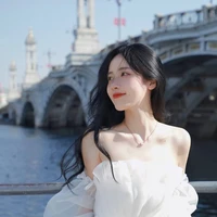 Tiết Thi Thi - em họ na9