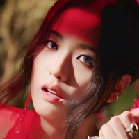 Kim Jisoo [ em ]