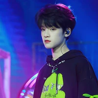 Mèo-Uông Tuấn Hy
