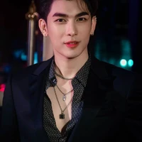 Vương Quốc Trung_ba hắn