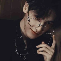 Trần Gia Hứa " ba nữ 9"