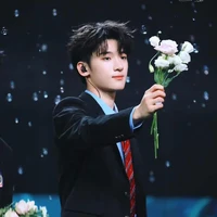 Trương Tuấn Hào ( anh)