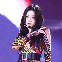Kim Jisoo (cô)