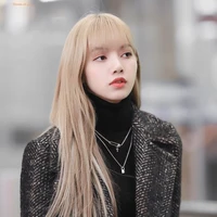 LaLisa Manobal ( Cô )