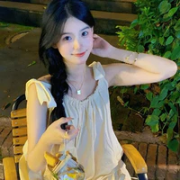 Hồ Uyển Ân_cô