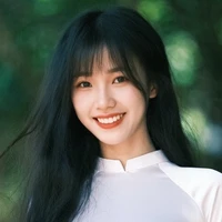 Minh Minh dưới 20 tuổi