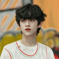 Trần Thiên Nhuận {Chen tianrun}