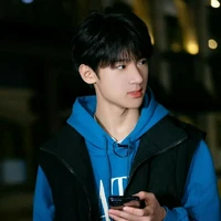 Trương Tuấn Hào {Zhang junhao}