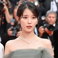 IU