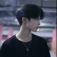 lãnh Tuấn Khải (n9/10/)