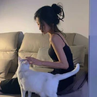 Hoàng Lan Gia Tuệ